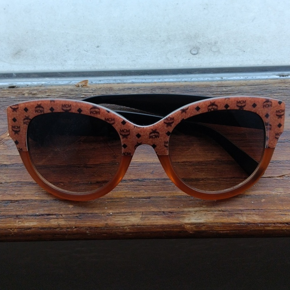 MCM sun glasses